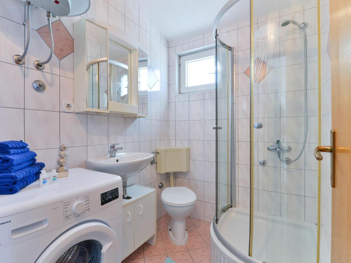 Apartment Jadran - NIN121 Bagian luar foto