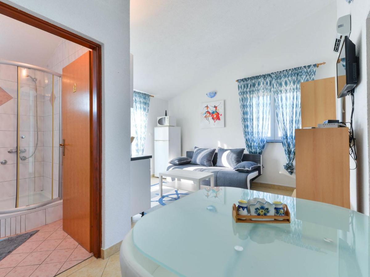 Apartment Jadran - NIN121 Bagian luar foto